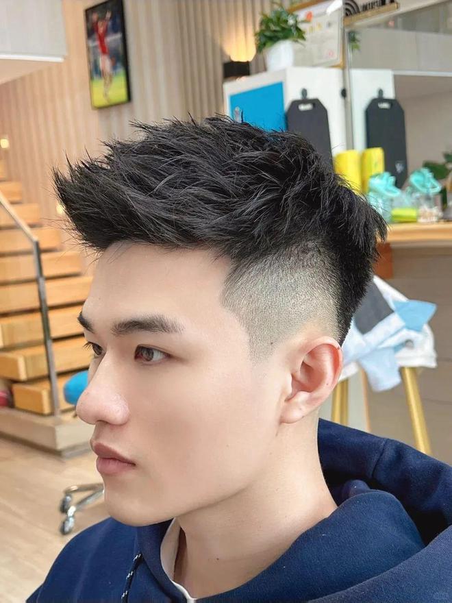 2024男士最新短发发型