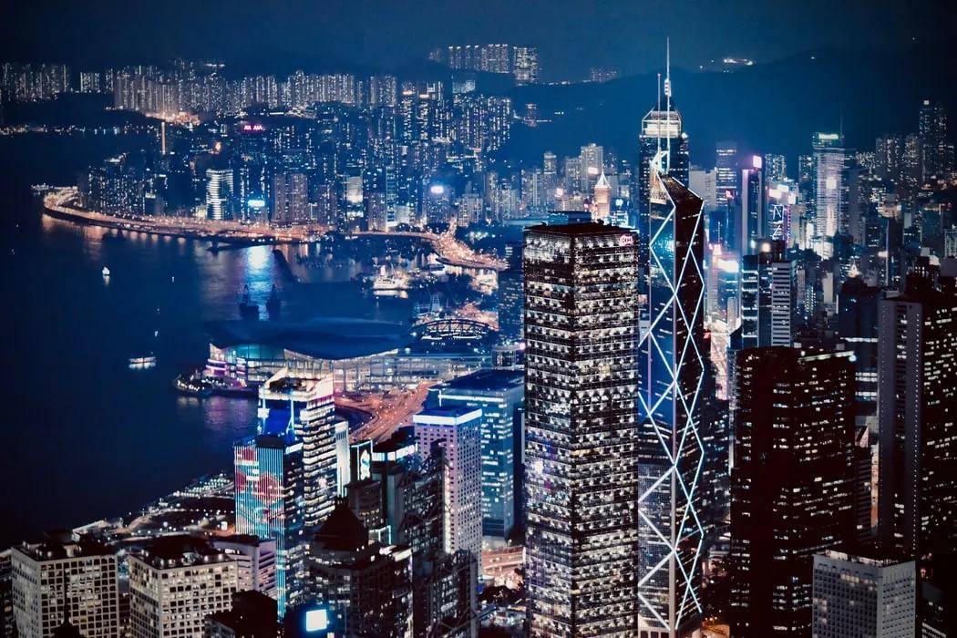 2025年香港正版免费大全,探索未来香港娱乐新纪元，2025年香港正版免费大全