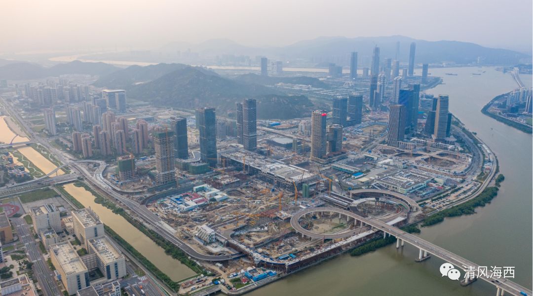 2025年澳门大全免费,澳门，一个充满活力和魅力的城市，以其独特的文化和历史背景吸引着世界各地的游客。随着科技的飞速发展和互联网的普及，人们对于信息获取的方式也日新月异。本文将探讨在不久的将来，即到2025年澳门大全免费这一关键词背后的意义和影响。