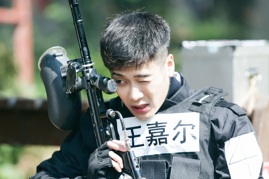 澳门一肖中百发百中47神枪,澳门一肖中百发百中47神枪——揭秘背后的秘密