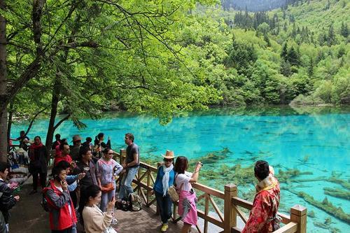 最新九寨沟旅游攻略,最新九寨沟旅游攻略